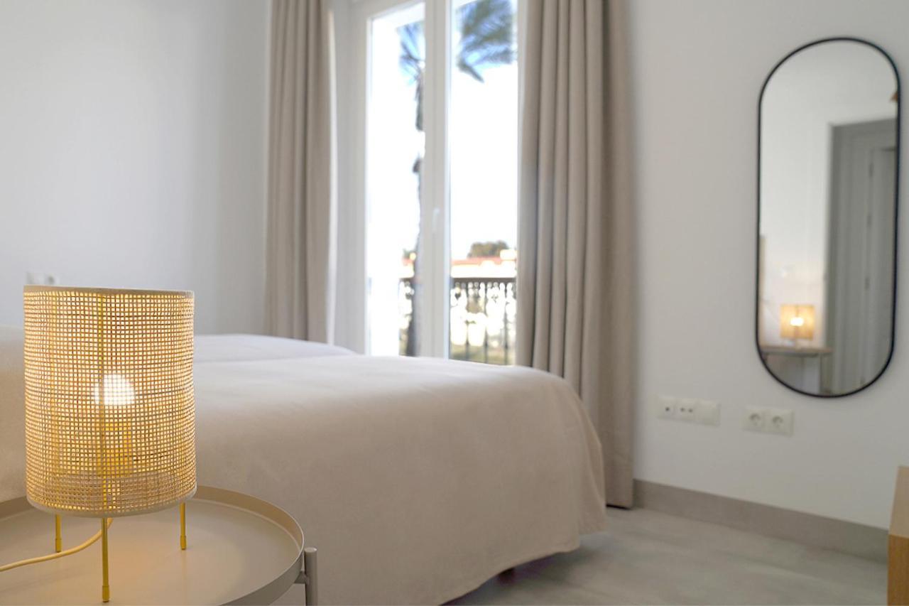 Casa De La Vega Suites Chiclana de la Frontera Extérieur photo